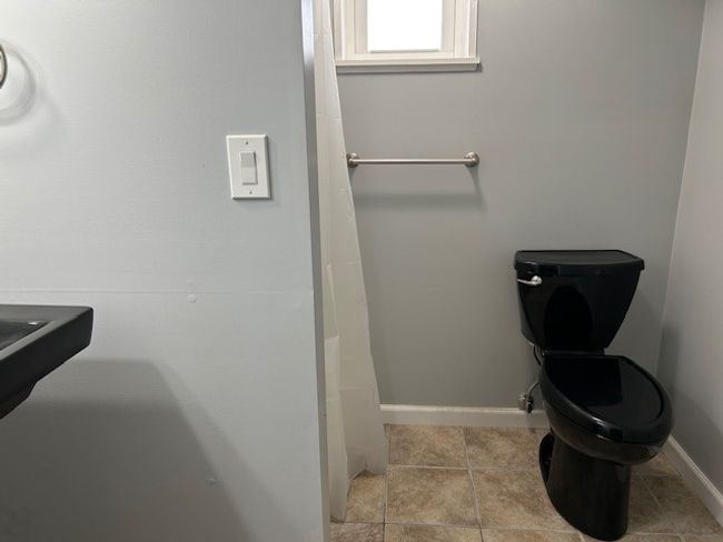 2458 Linden Ave, House other with 3 bedrooms, 2 bathrooms and 1 parking in Aliquippa PA | Image 18
