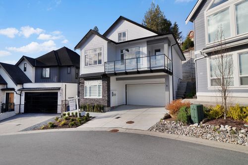 11-4217 Old Clayburn Rd, Abbotsford, BC, V3G0H7 | Card Image