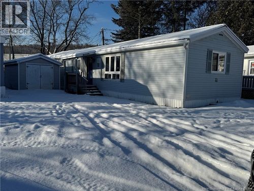 12 Poulin Dr, Woodstock, NB, E7M2L8 | Card Image