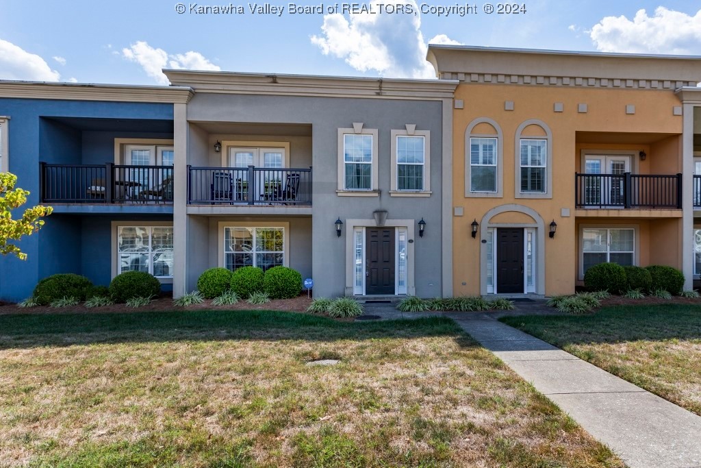 Courtyard Ln, Barboursville, WV 25504
