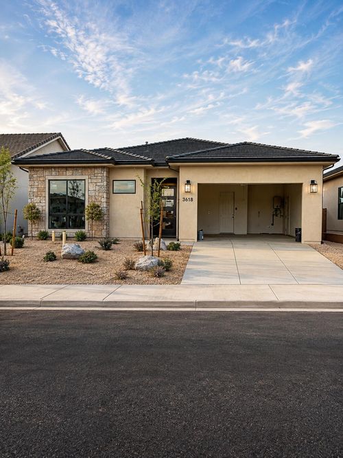 3618 S Innsbruck Ln, St George, UT, 84790-5165 | Card Image