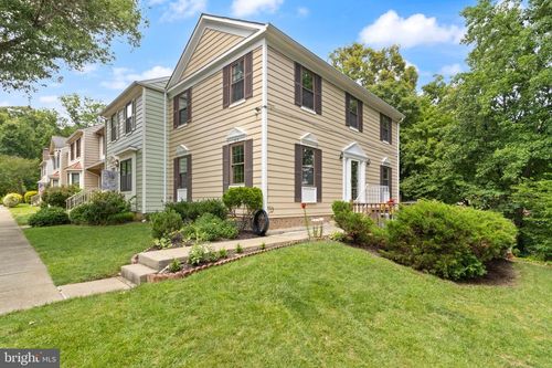 7672 Southern Oak Dr, SPRINGFIELD, VA, 22153-3582 | Card Image