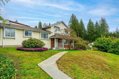 100 E Kensington Rd, North Vancouver, BC, V7N | Card Image