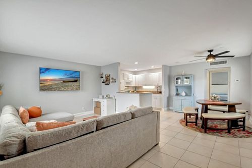 l-566 Brittany N, Delray Beach, FL, 33446 | Card Image