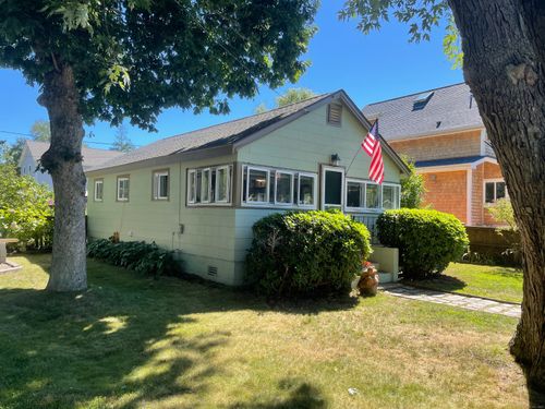17 Wolcott Ave, Stonington, CT, 06378-2755 | Card Image