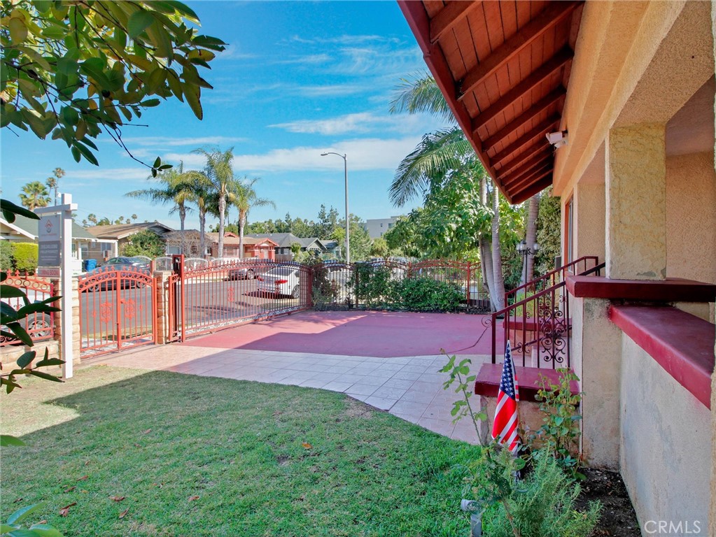 Residential Income in Los Angeles 3