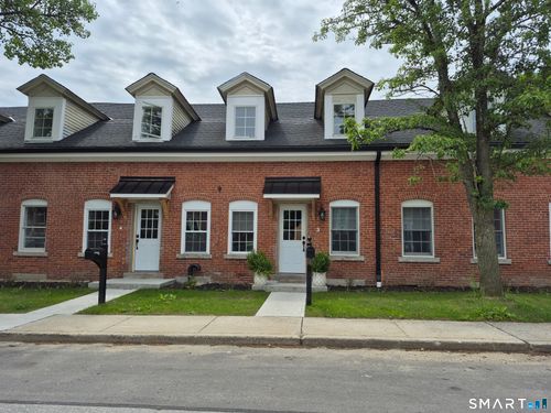 5 Front Street, Brooklyn, CT, 06234 | Card Image