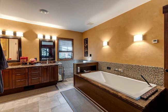 70 Mayfair Rd Sw, House detached with 3 bedrooms, 4 bathrooms and 3 parking in Calgary AB | Image 16