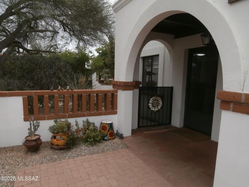 430 S Paseo Pena, Green Valley, AZ, 85614-7056 | Card Image