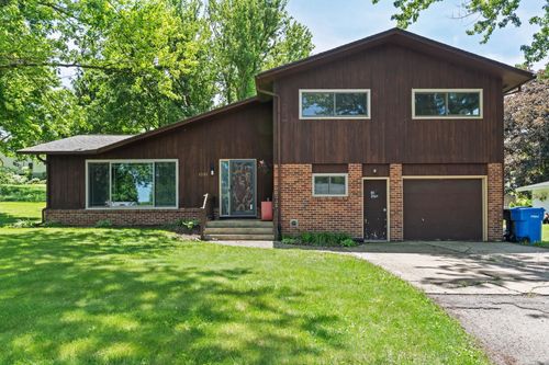 1101 Hillview Road, BLACK EARTH, WI, 53515 | Card Image