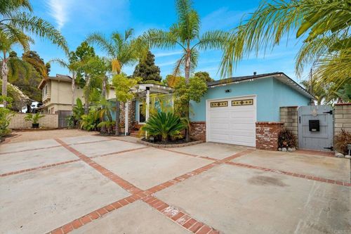 1213 Vista Way, Oceanside, CA, 92054-6452 | Card Image