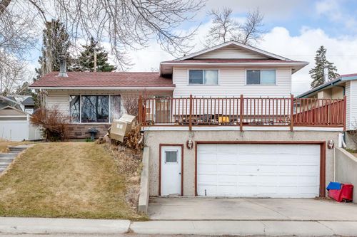 7803 Hunterslea Crescent Nw, Calgary, AB, T2K4M3 | Card Image