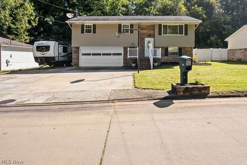 190 Suzanne St, Washington, WV, 26181-3540 | Card Image