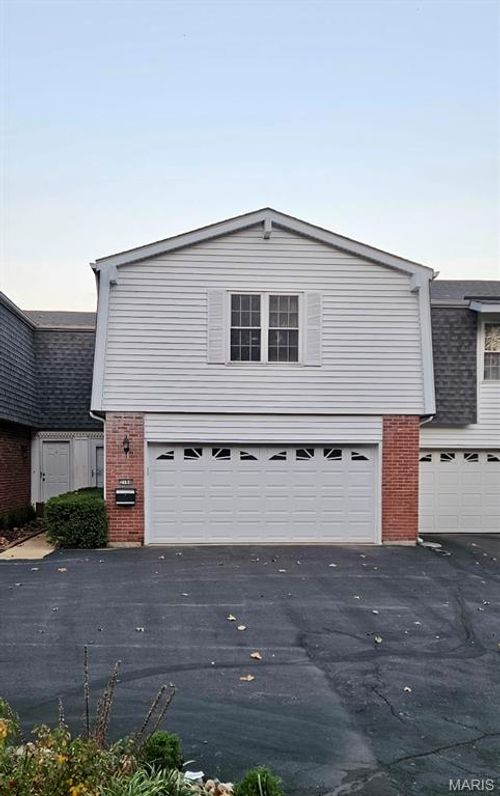 2168 Bantry Ct, Chesterfield, MO, 63017-8101 | Card Image
