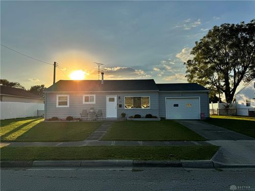 43 Lindway Dr, Fairborn, OH, 45324-4333 | Card Image