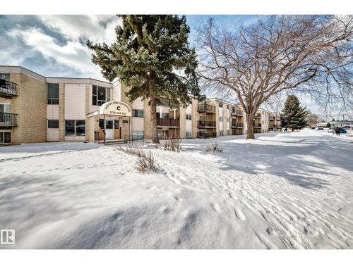 5715 133 Ave Nw, Edmonton, AB, T5A0K3 | Card Image