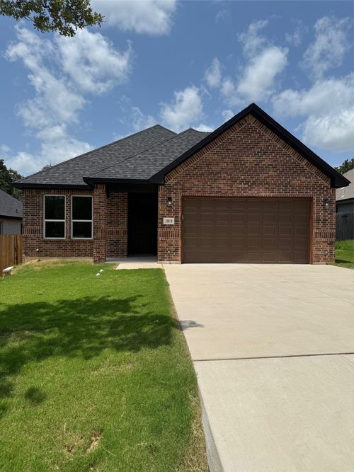 b-318 S Watson St, Alvarado, TX, 76009-4218 | Card Image