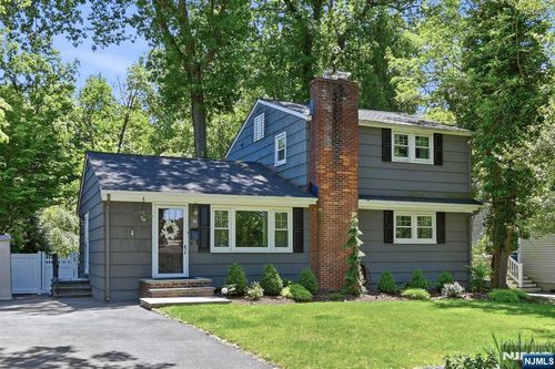 36 Calumet Ave, Oakland, NJ, 07436-2914 | Card Image