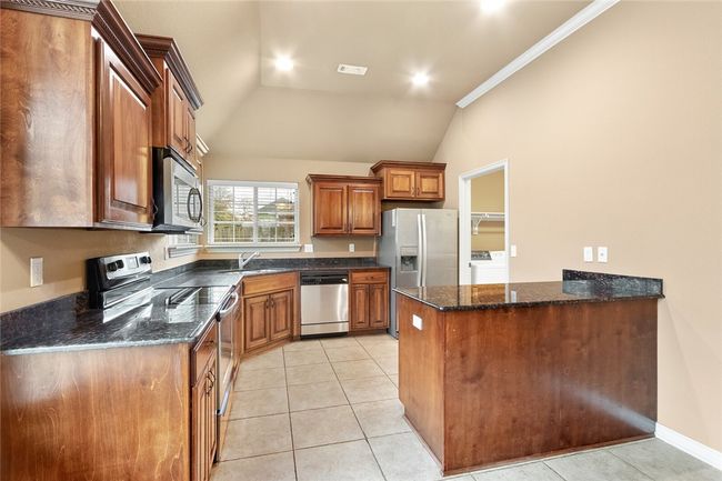 1464 N Corsica Dr, House other with 3 bedrooms, 2 bathrooms and null parking in Fayetteville AR | Image 7