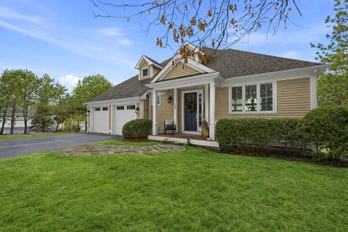 187 Rhode Island Rd, Lakeville, MA, 02347-2601 | Card Image