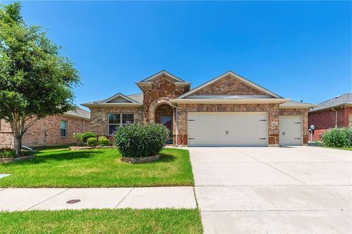5847 Candlelight Ln, Grand Prairie, TX, 75052-8592 | Card Image