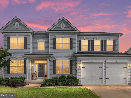 205 Dartmoor Dr, STEPHENS CITY, VA, 22655-4890 | Card Image