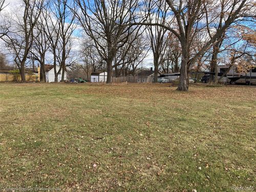 00 Riker St, Pontiac, MI, 48342 | Card Image