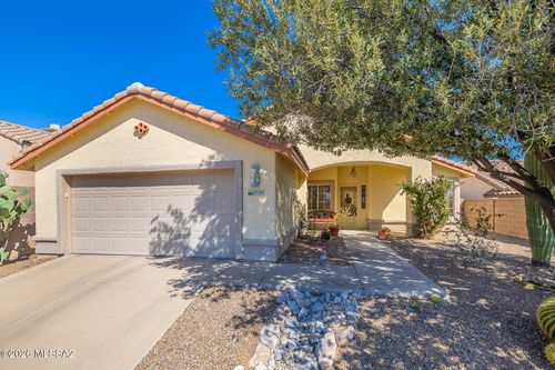 2550 W Tom Watson Drive, Tucson, AZ, 85742 | Card Image
