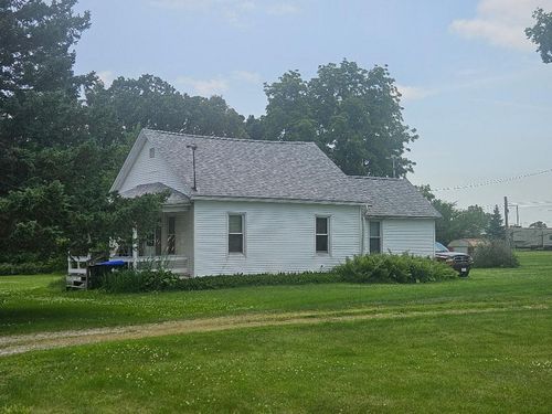 616 5th Ave, Belle Plaine, IA, 52208-2132 | Card Image