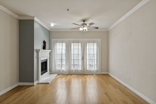 206-3400 Welborn St, Dallas, TX, 75219-5207 | Card Image