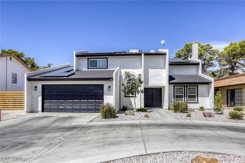 2913 N Michael Way, Las Vegas, NV, 89108-4129 | Card Image