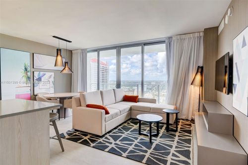 r2106-4010 S Ocean Dr, Hollywood, FL, 33019-3063 | Card Image