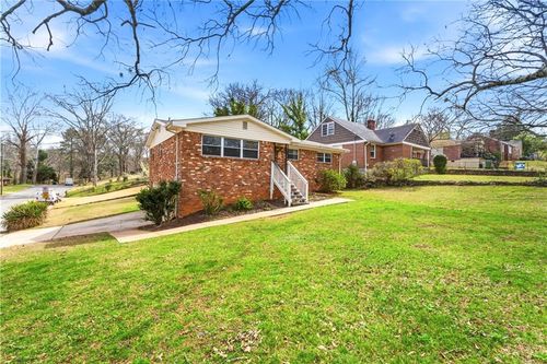1520 Brewer Blvd Sw, atlanta, GA, 30310-4647 | Card Image