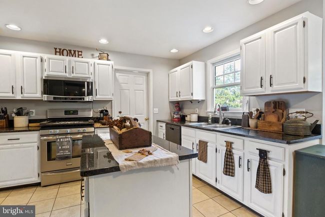 510 Monocacy Trl, House other with 4 bedrooms, 3 bathrooms and null parking in SPRING GROVE PA | Image 15