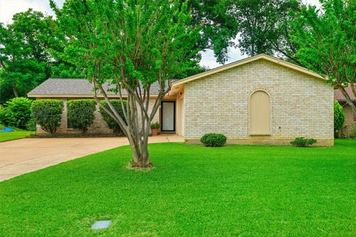 2604 Buffalo Dr, Arlington, TX, 76013-1210 | Card Image