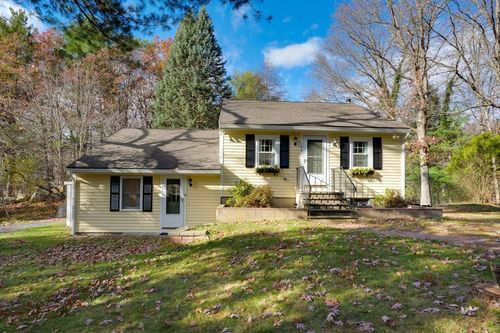 22 Granite St, Medway, MA, 02053-2213 | Card Image