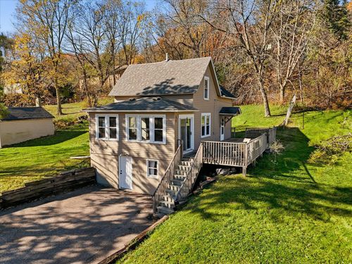 700 Main St W, Carver, MN, 55315-9242 | Card Image