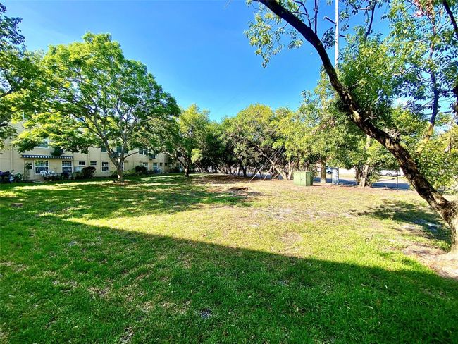 21 - 2311 Brisbane Street, Condo with 2 bedrooms, 2 bathrooms and null parking in Clearwater FL | Image 29