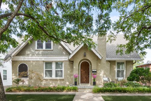 2620 S Adams St, Fort Worth, TX, 76110-3101 | Card Image