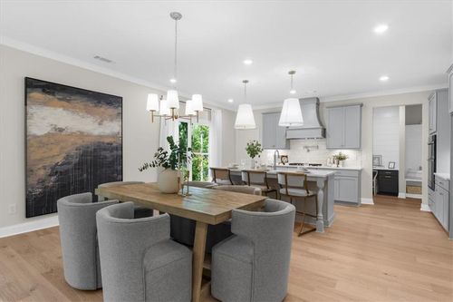 5558 Overview Dr, Flowery Branch, GA, 30542-7206 | Card Image