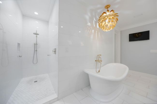 290 Seabreeze Blvd | Image 47