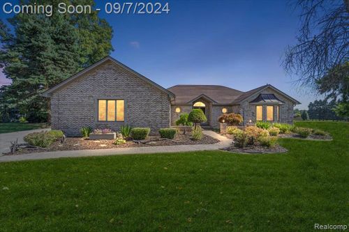 12543 Cedar Ct Court, Shelby Twp, MI, 48315 | Card Image