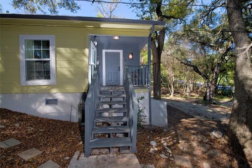 835 Old Ranch Road 12, San Marcos, TX, 78666-3255 | Card Image