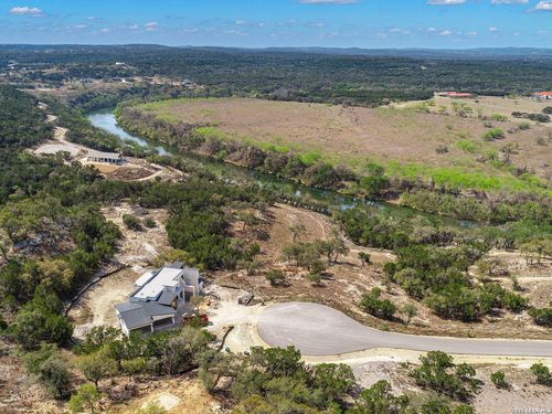 2042 Paradise Pkwy, Canyon Lake, TX, 78133-6541 | Card Image
