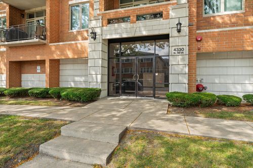 305-4330 N Neva Ave, Norridge, IL, 60706-7240 | Card Image