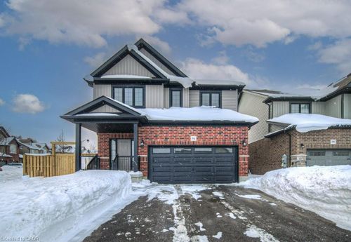 94 Isaac St, Elmira, ON, N3B0E2 | Card Image