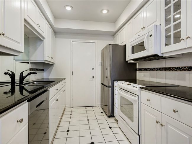 Kitchen - New Refrigerator & Dishwasher | Image 16