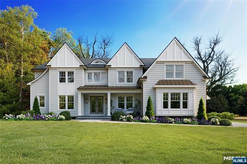 529 Covington Place, Wyckoff, NJ, 07481 | Card Image