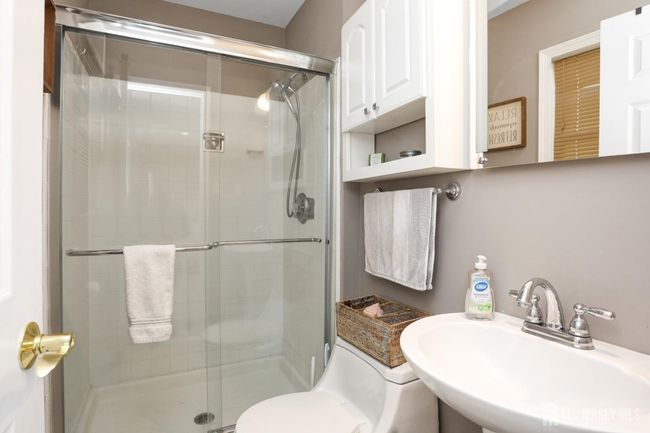 7 Arthurs Ct, House other with 6 bedrooms, 4 bathrooms and null parking in Manalapan NJ | Image 24