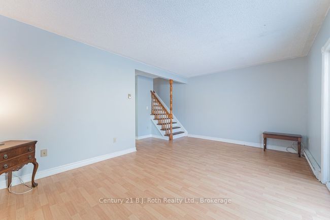 146 Fernwood Dr, House attached with 2 bedrooms, 2 bathrooms and 2 parking in Gravenhurst ON | Image 8